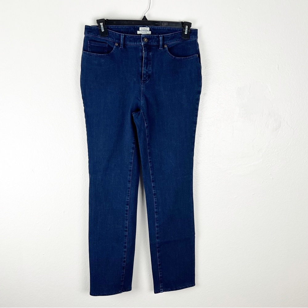 L.L. BEAN Classic Fit Dark Wash High Rise Denim Jeans Size 32 Casual Neutral